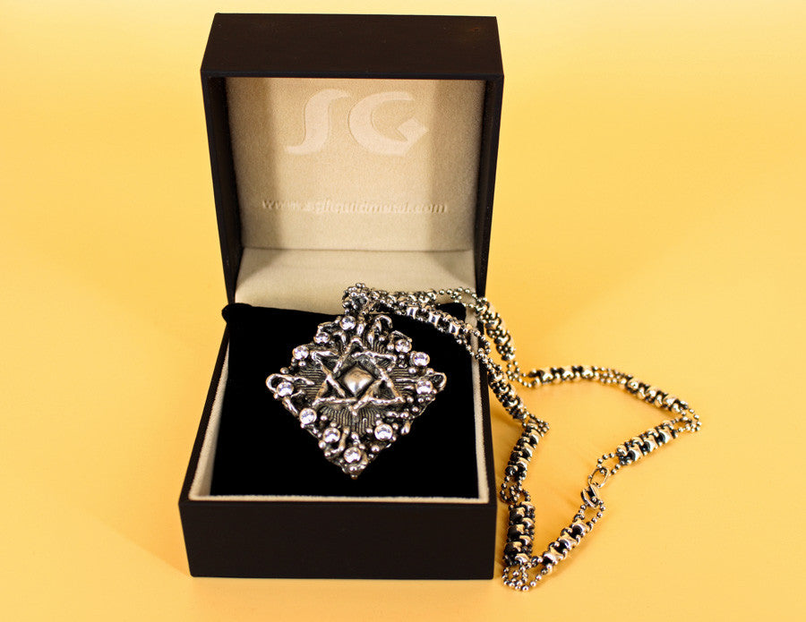 SG Liquid Metal by Sergio Gutierrez LEN 3411 – Antique silver finish “Star of David “necklace